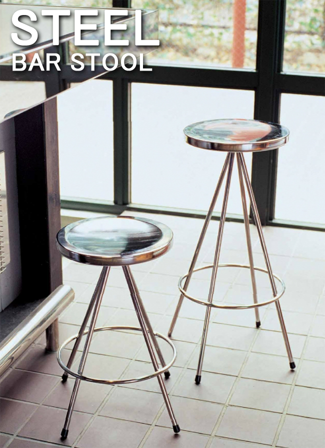 STEEL BAR-STOOL CPC214W�ECPC214S�@�N���[���̋P���ƁA�܂������ɐL�т��S�{�̋r���������X�c�[���B�y���̂ňړ����y�`���B 