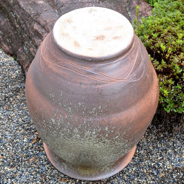 日本 安い 重蔵窯 利休信楽 水瓶 水鉢 蹲 つくばい M-101 火色古信楽20号 φ440×H600mm 約18kg 鉢、プランター 