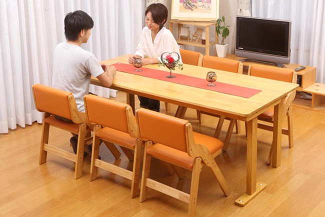 木製折りたたみテーブル 高さ70cmタイプと木製折り畳み椅子